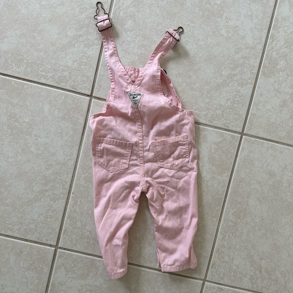 OshKosh Pink Heart Overalls - EUC - 12 months - Picture 4 of 6